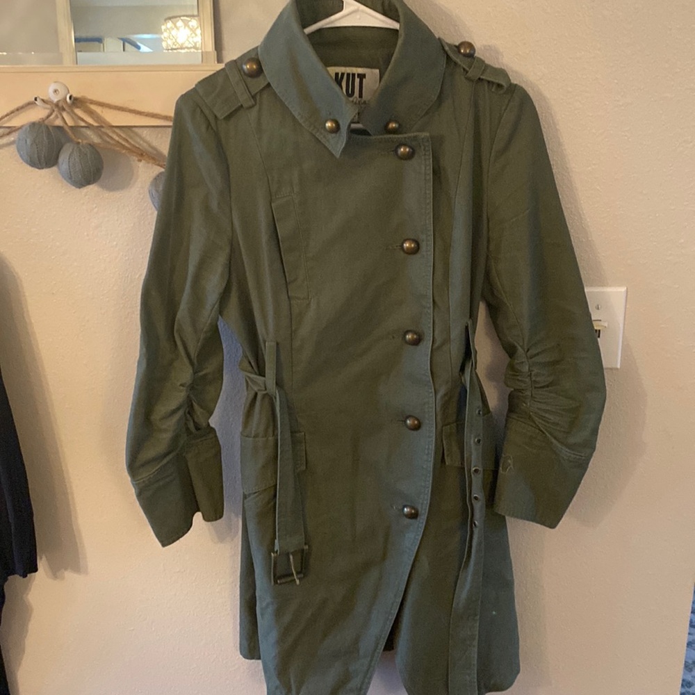 Women’s size medium kut from the cloth jacket